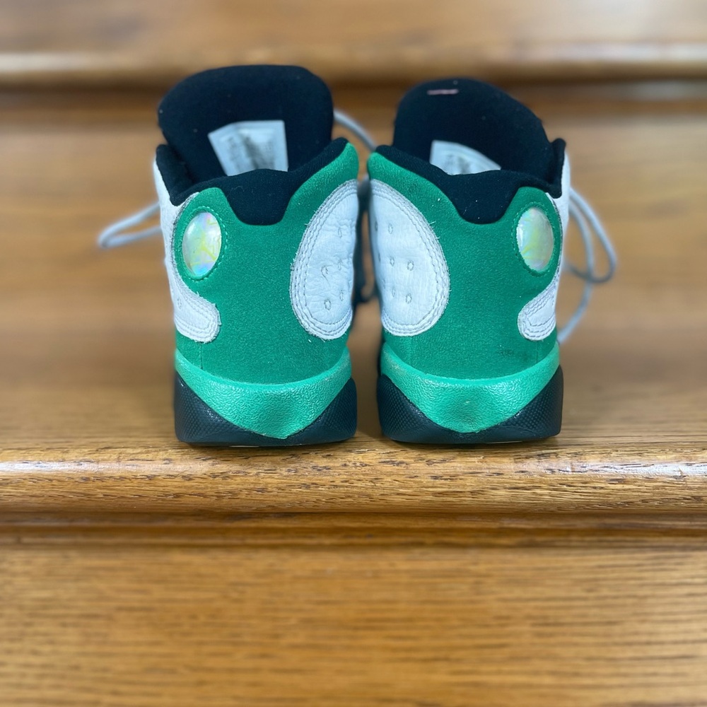 Jordan White and Green Retro Sneakers Classic Low-Top Design - Picture 5 of 5